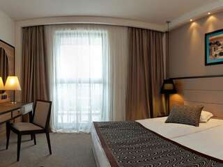 Отель Astera Hotel & Spa - Ultra All Inclusive Золотые Пески Трехместный номер-3